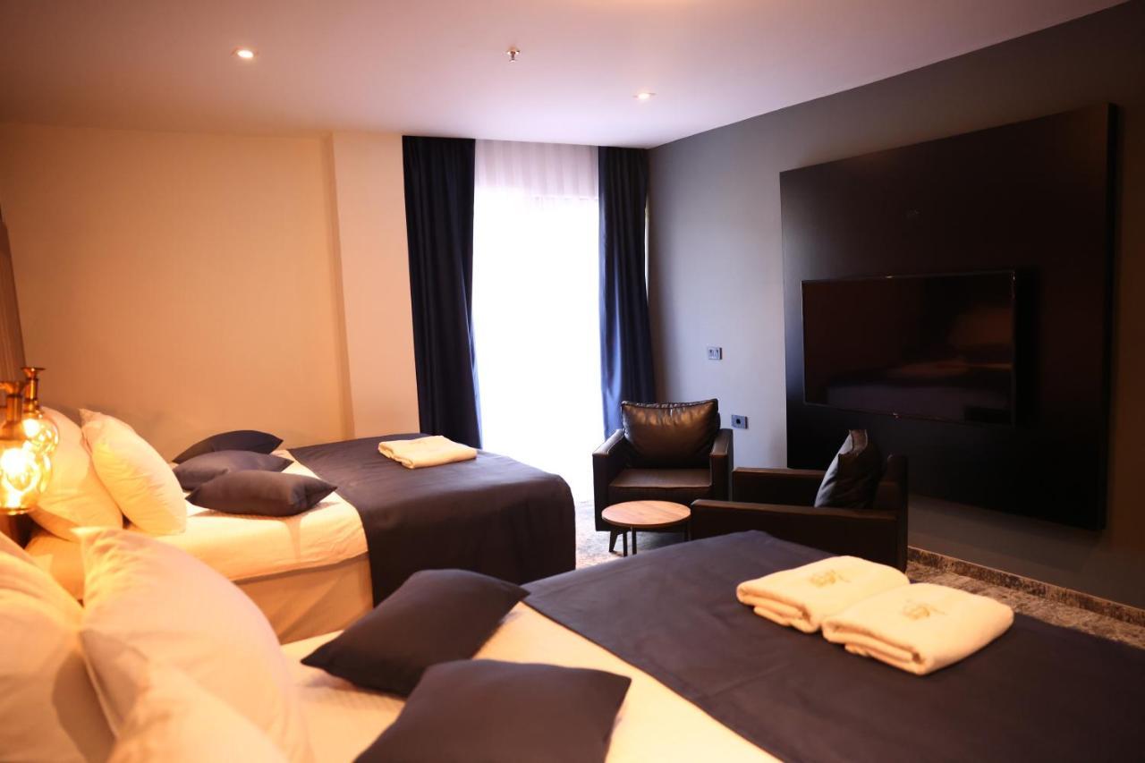 Palace Hotel & Spa Titova Mitrovica Εξωτερικό φωτογραφία