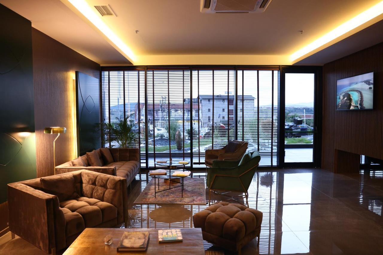 Palace Hotel & Spa Titova Mitrovica Εξωτερικό φωτογραφία