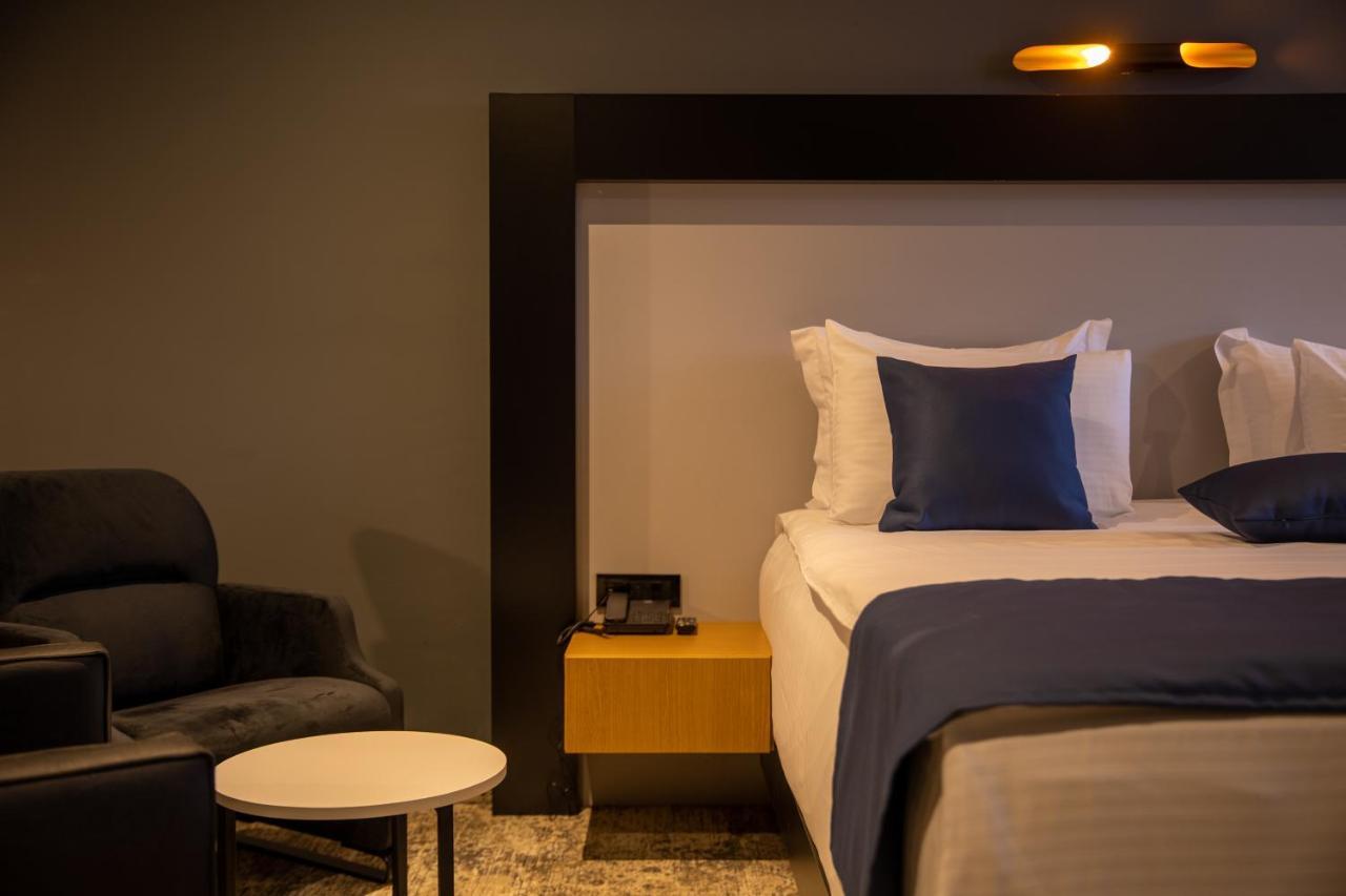 Palace Hotel & Spa Titova Mitrovica Εξωτερικό φωτογραφία