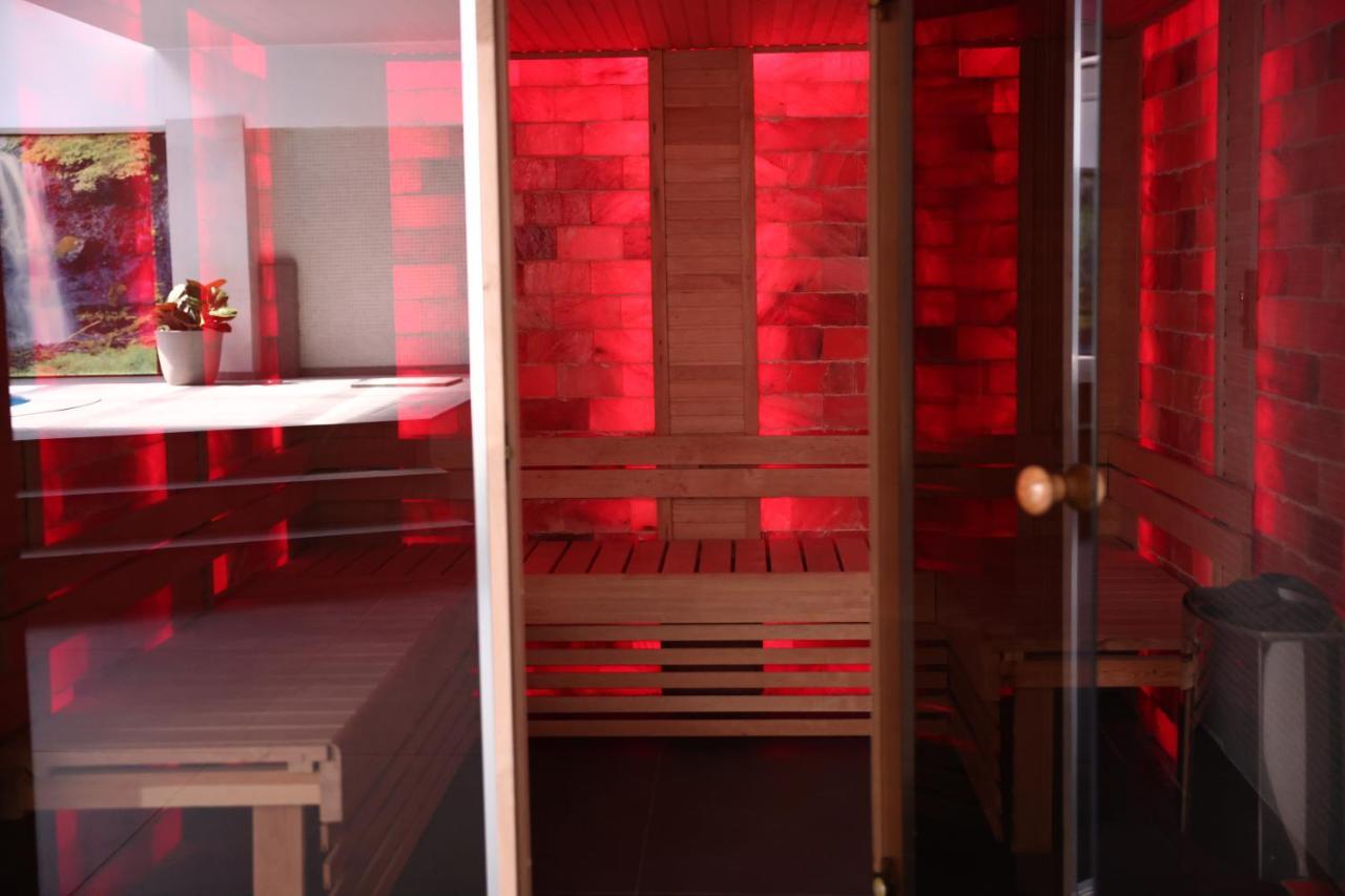 Palace Hotel & Spa Titova Mitrovica Εξωτερικό φωτογραφία